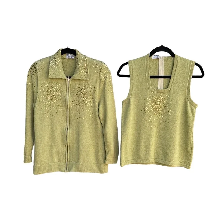 Elisabeth Custom Knits Light Green Sweater Set With Gold Star Embellishments - M Iron Safe Non-Iron Wrinkle Free Elisabeth Custom Knits Light Green Sweater Set With Gold Star Embellishments - M Iron Safe Non-Iron Wrinkle Free
