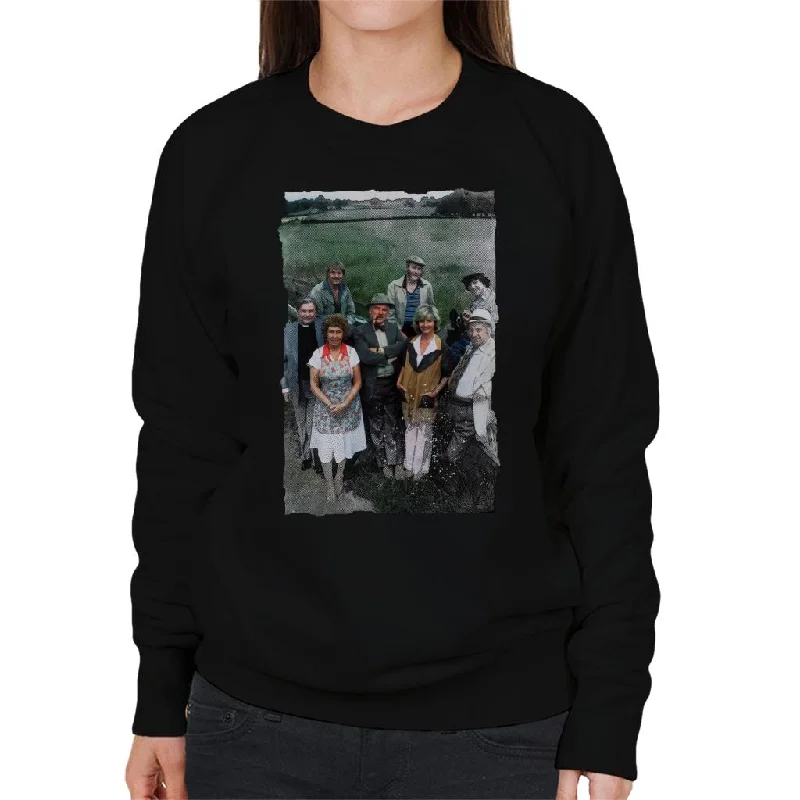 TV Times A Selection Of Characters From Emmerdale Farm 1978 Women's Sweatshirt Hoodie with Mock Neck Collared Structured TV Times A Selection Of Characters From Emmerdale Farm 1978 Women's Sweatshirt Hoodie with Mock Neck Collared Structured