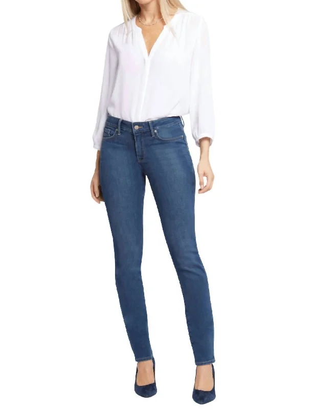 Alina Skinny Jeans In Reverence Classic Slim Fit Jeans