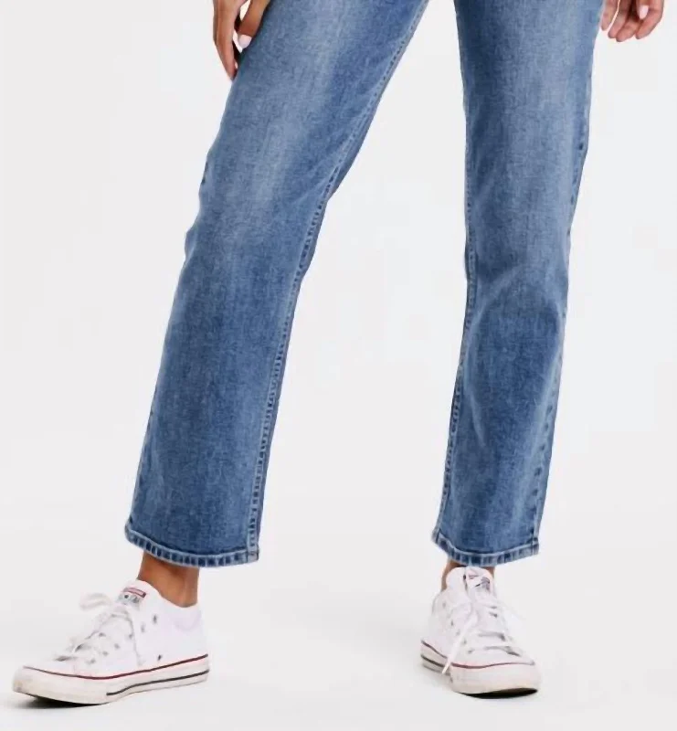 90's Straight Leg Jean In Bisbee Wash Trendy Skinny Fit Jeans
