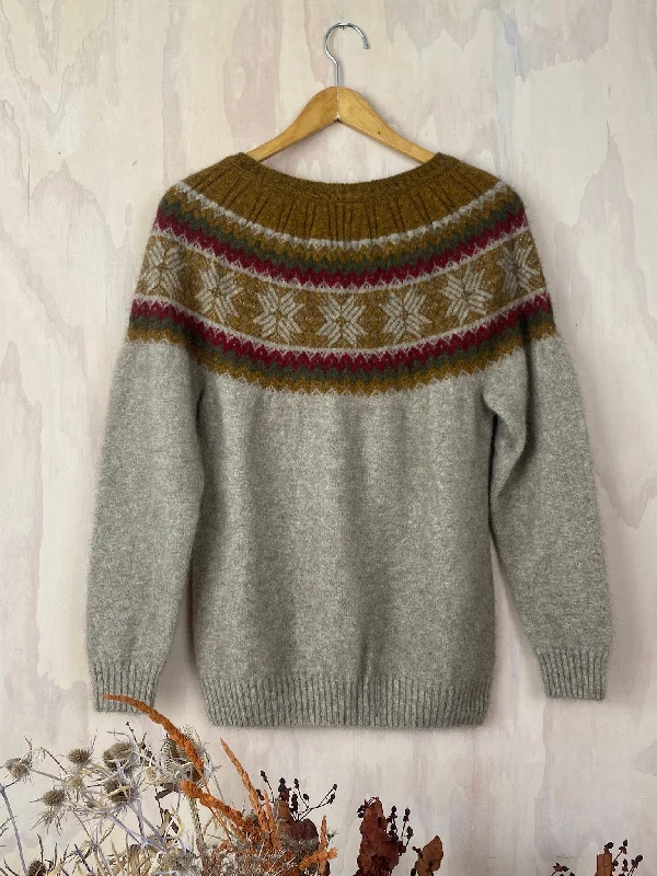 Norwdarn Sweater | Tahiti Stylish Fashionable Trendy