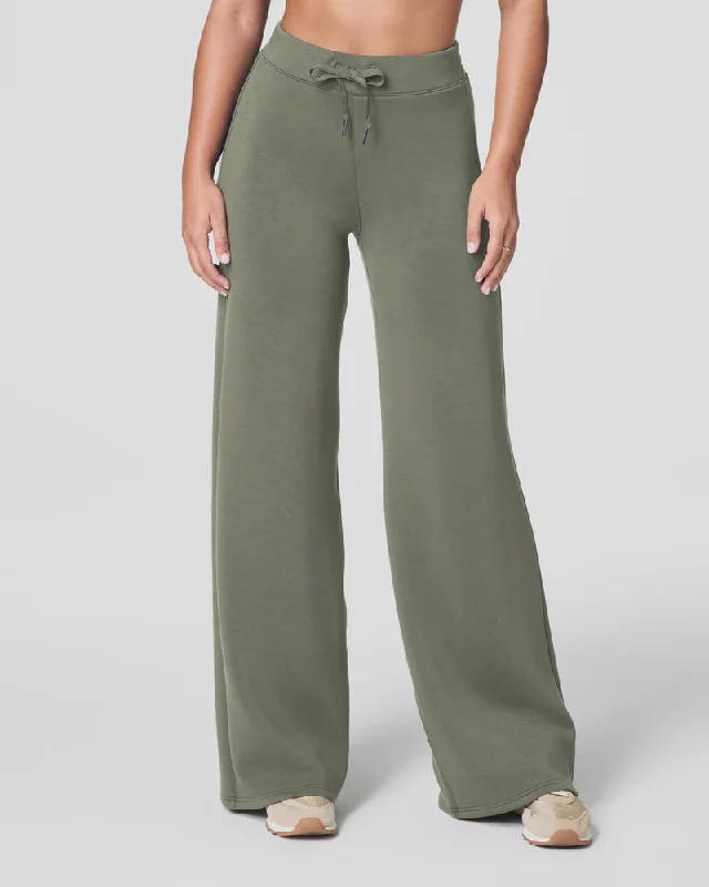 Spanx AirEssentials Wide Leg Pant | Clover Sleek Black Pants