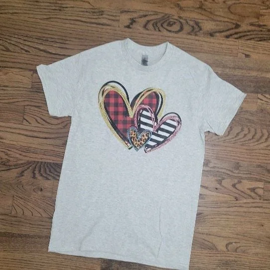 Valentine's 3 hearts tee Anti-Shrink Durable Soft