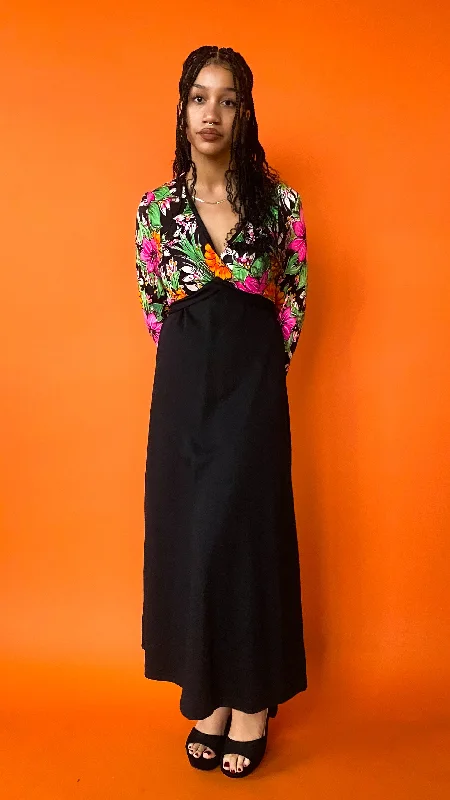1970s Black Tropical Floral Maxi Dress, sz. M/L Trendy Maxi Dress with Straps