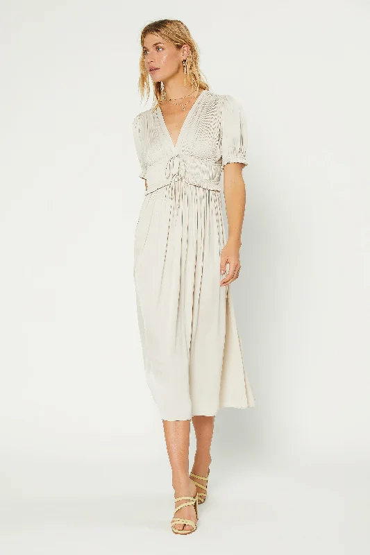Amelia Pleated Maxi Dress Trendy A-Line Maxi Dress