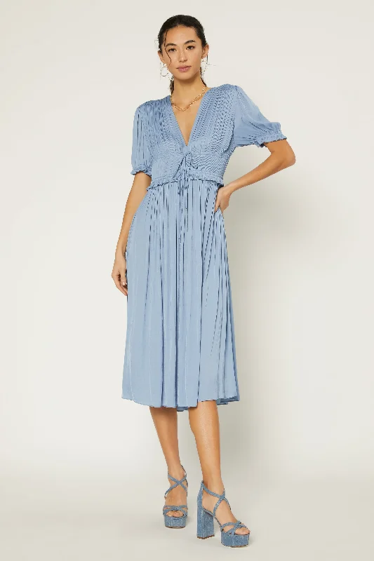 Amelia Pleated Maxi Dress Elegant Boho Maxi Dress