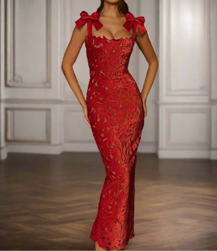 A&A Bow Lace Maxi Dress Fashionable Off-Shoulder Maxi Dress