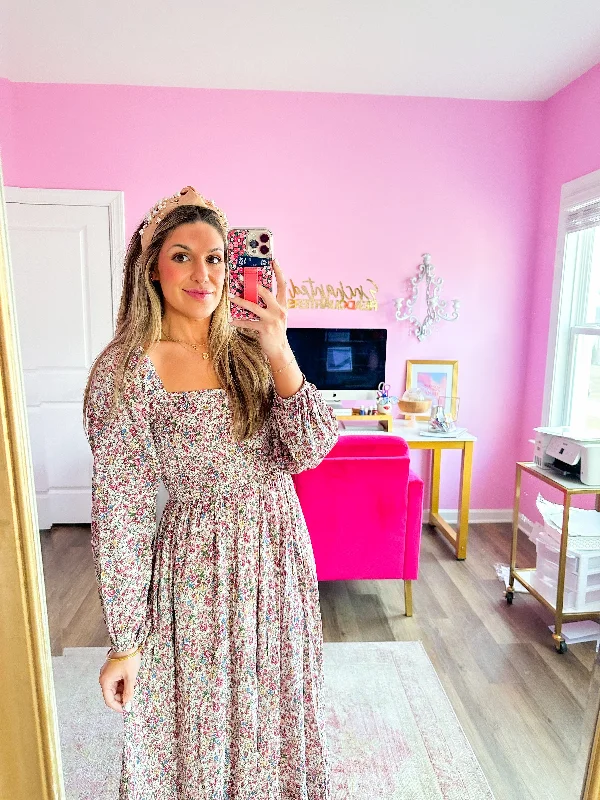 Wendy Smocked Sweatheart Maxi Dress Fashionable Printed Maxi Dress