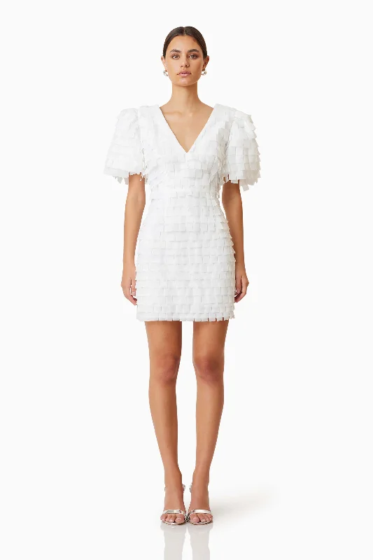 Elliatt Hailey Mini Dress - White Fashionable Mini Dress with Pockets